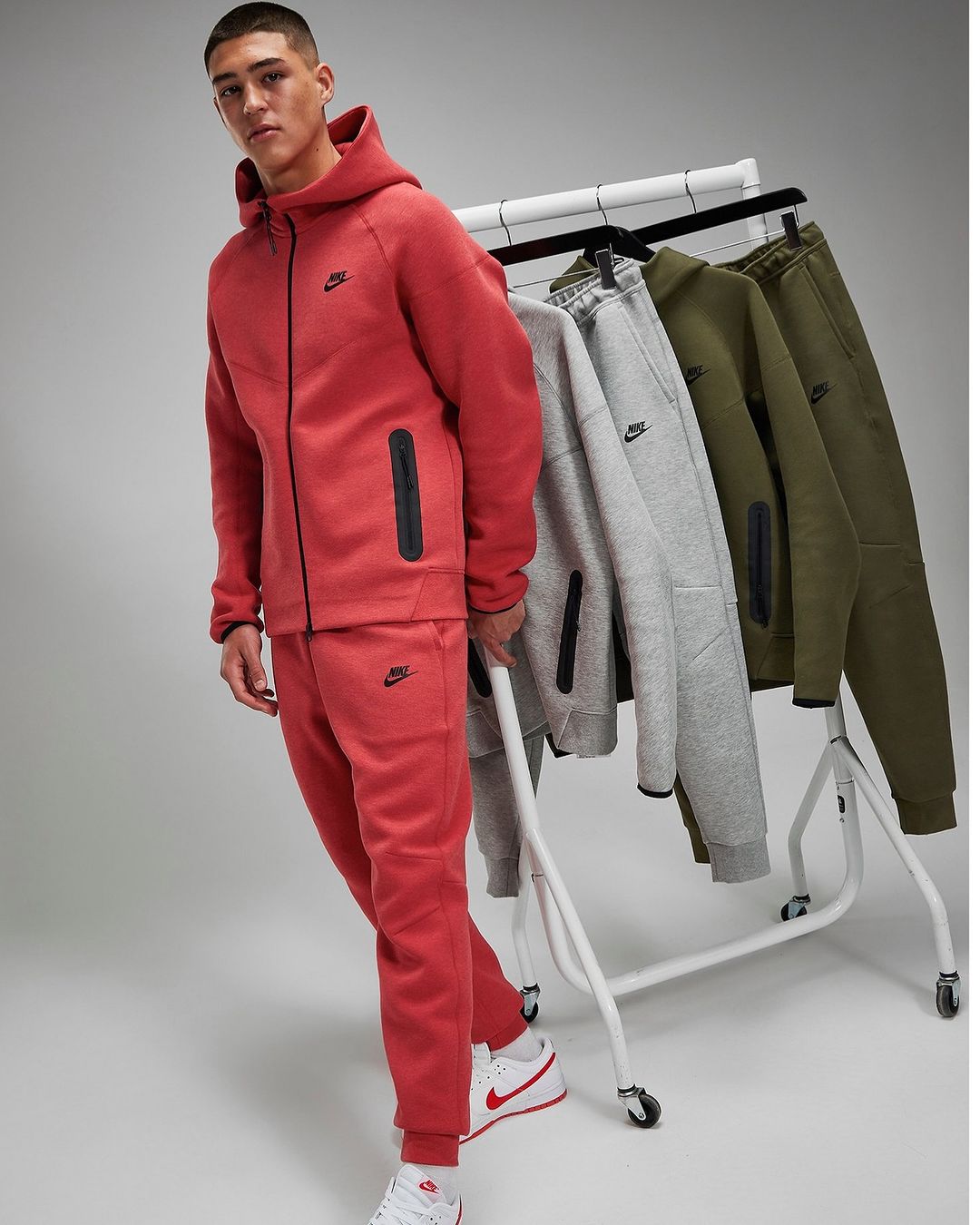 New Tech Fleece Red - prvyit