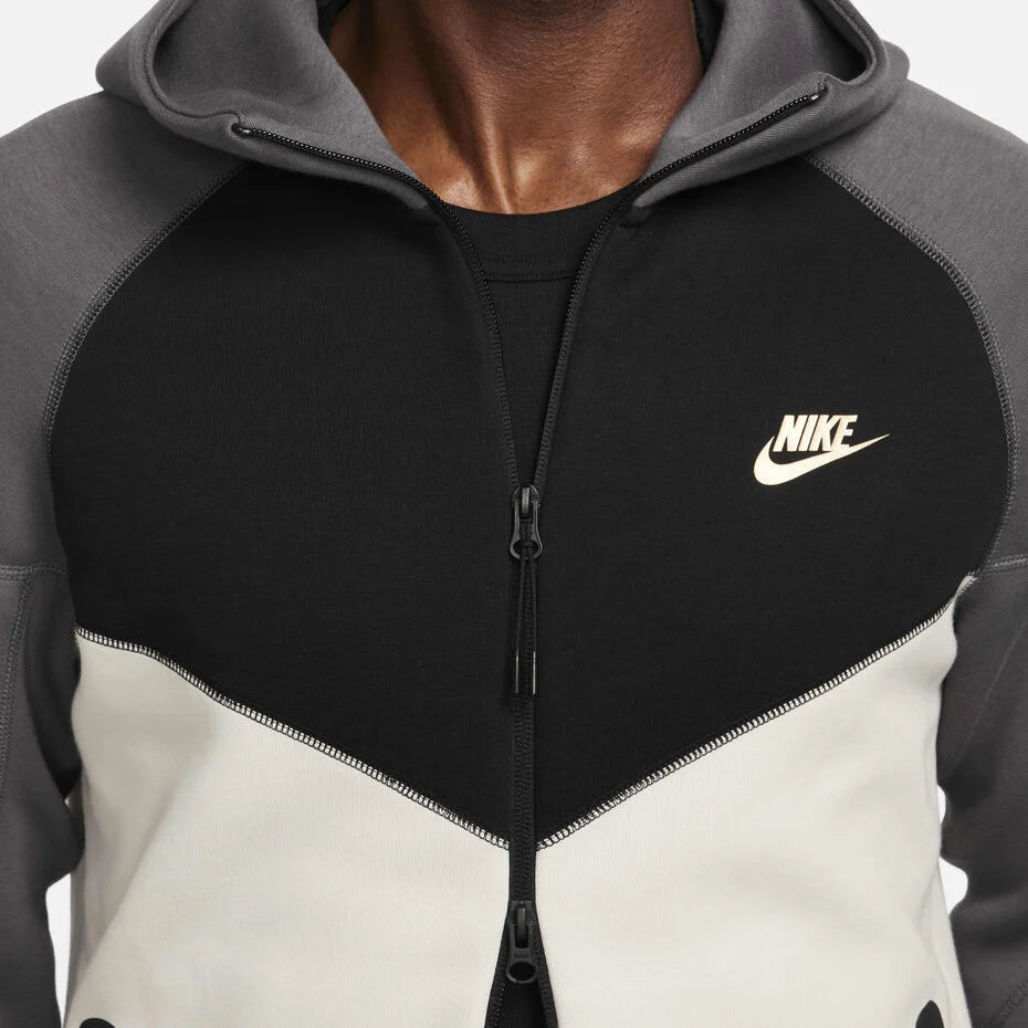 New Tech Fleece Nike