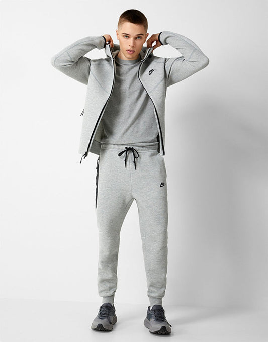 Nike Tech Fleece - Grey