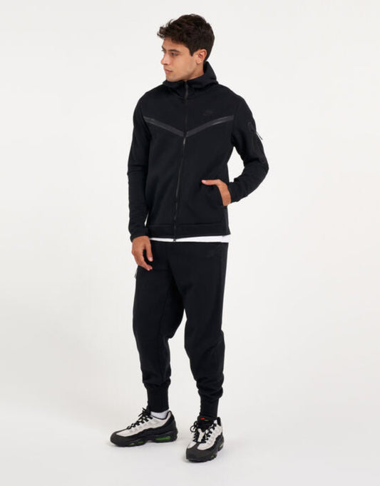 Nike Tech Fleece Black - prvyit